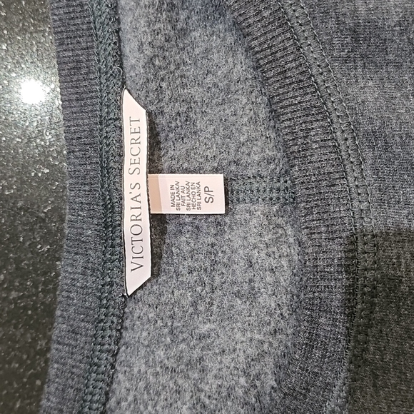 Victoria's Secret Sweatshirt - Picture 4 of 5